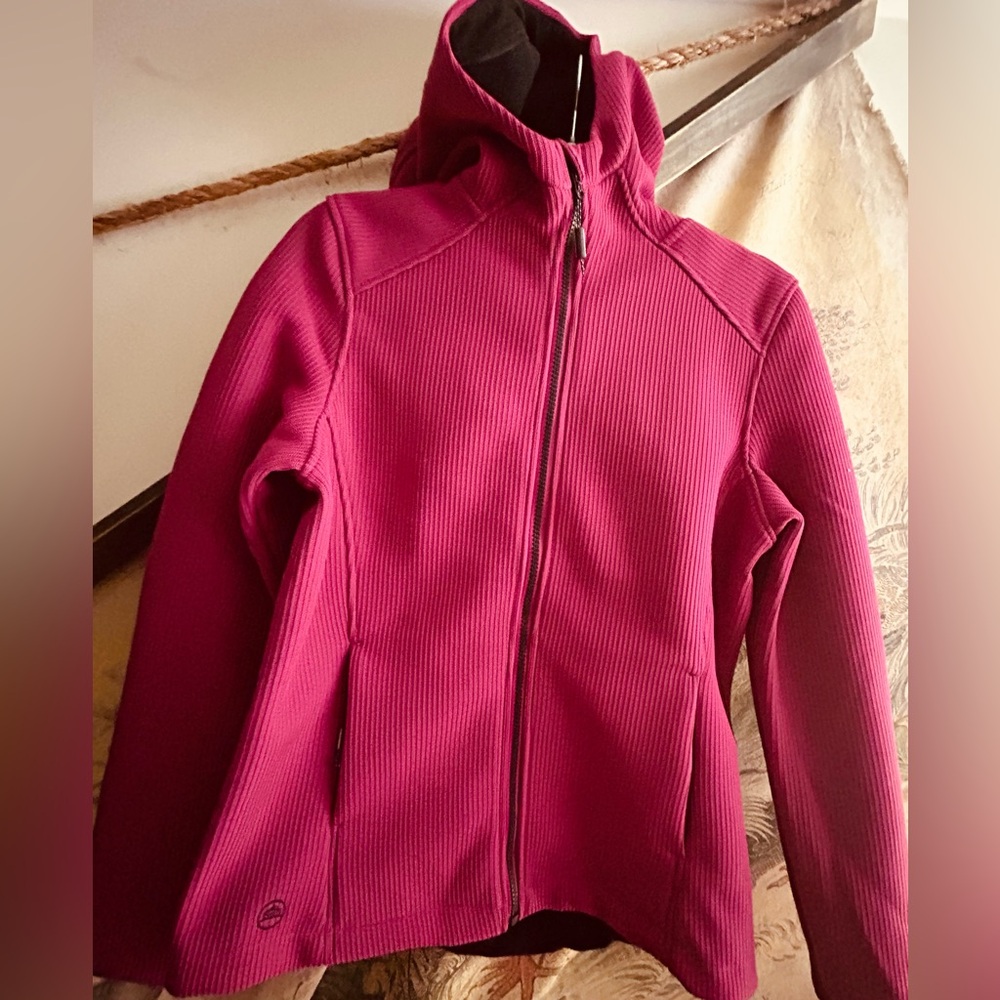 * StormTech Hooded Jacket Berry Pink SZ Medium *